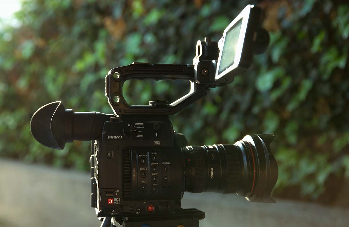 los angeles black Canon DSLR camera camera